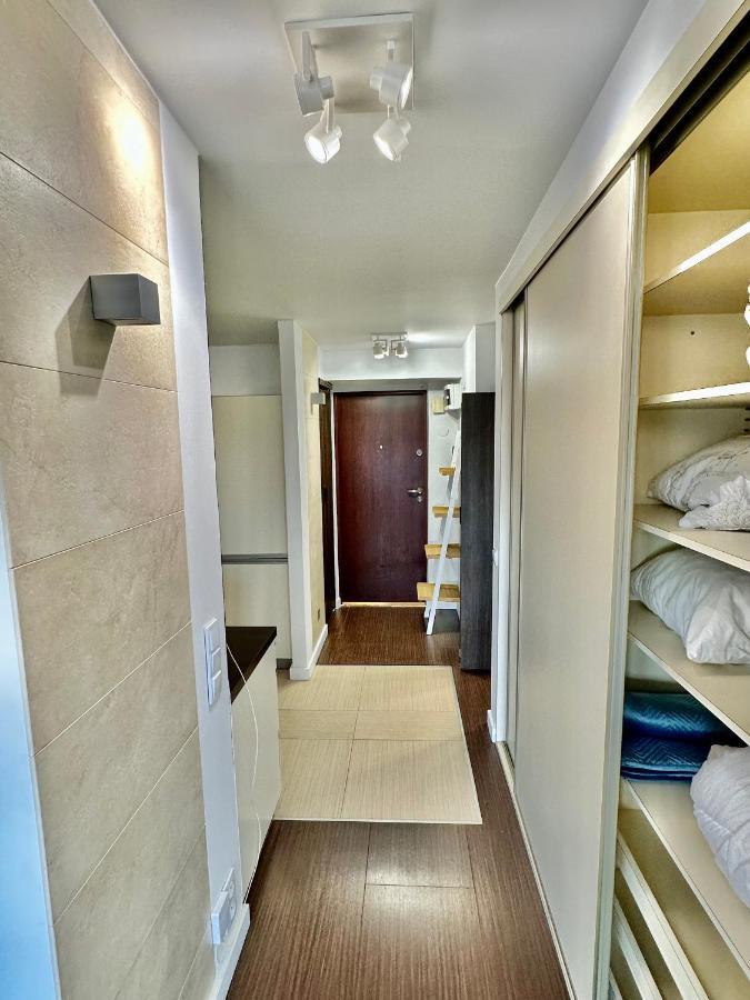 Top Metro X2 Fast Wifi 400 Mbs 70'Tv Netflix Hbo Max Appletv+ Disney+ Варшава Экстерьер фото