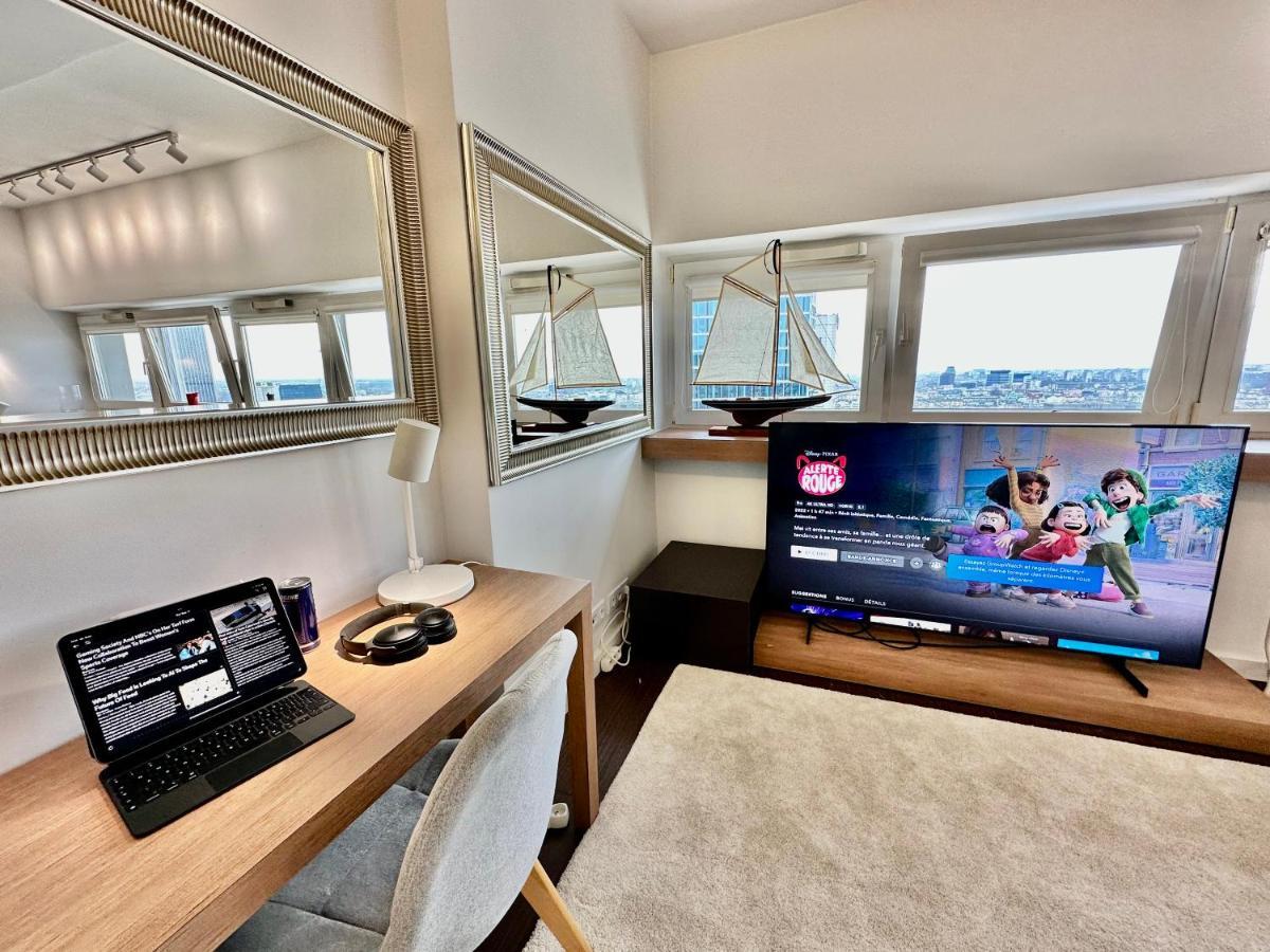 Top Metro X2 Fast Wifi 400 Mbs 70'Tv Netflix Hbo Max Appletv+ Disney+ Варшава Экстерьер фото