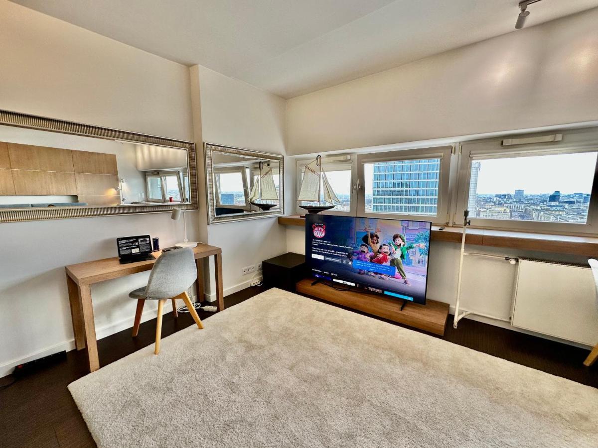 Top Metro X2 Fast Wifi 400 Mbs 70'Tv Netflix Hbo Max Appletv+ Disney+ Варшава Экстерьер фото